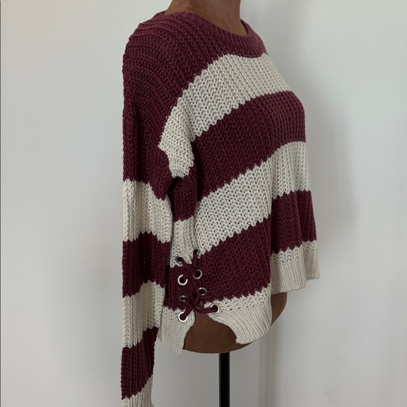Burgundy and Beige striped Knit Sweater S - perfect condition!! - Picture 4 of 9